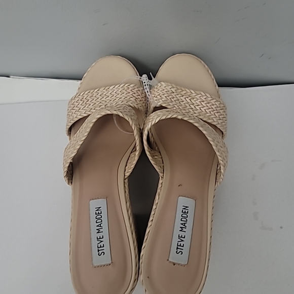 Steve Madden Gianni Woven Platform Sandals - Picture 8 of 10